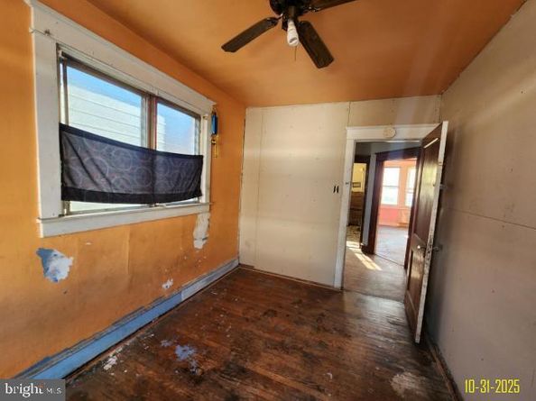 71 Burnside Avenue, Sharon Hill PA 19079