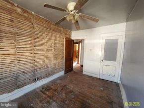 71 Burnside Avenue, Sharon Hill PA 19079