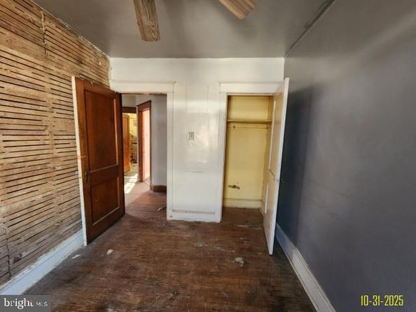 71 Burnside Avenue, Sharon Hill PA 19079