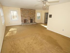 1253 Lexington Drive, Yardley PA 19067