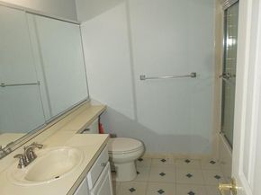 1253 Lexington Drive, Yardley PA 19067