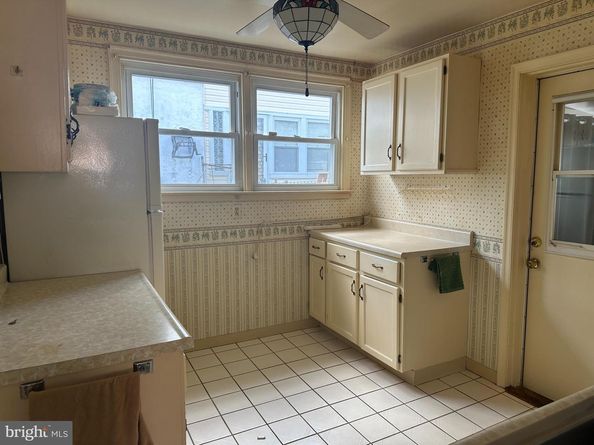 202 Rolling Road, Broomall PA 19008
