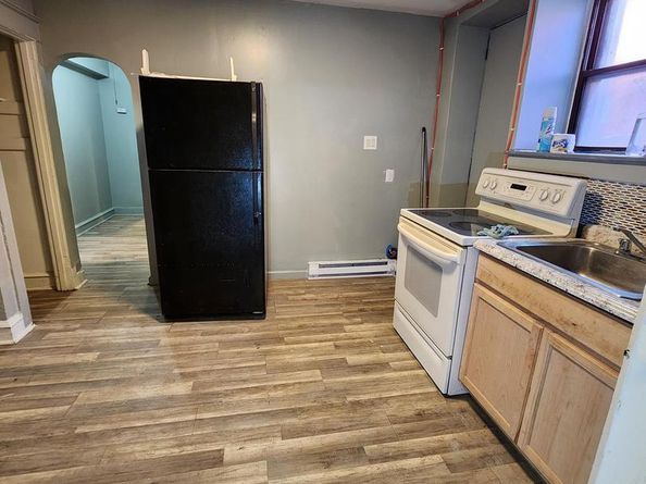 5617 Spruce Street, Philadelphia PA 19139