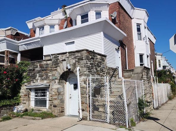 5617 Spruce Street, Philadelphia PA 19139
