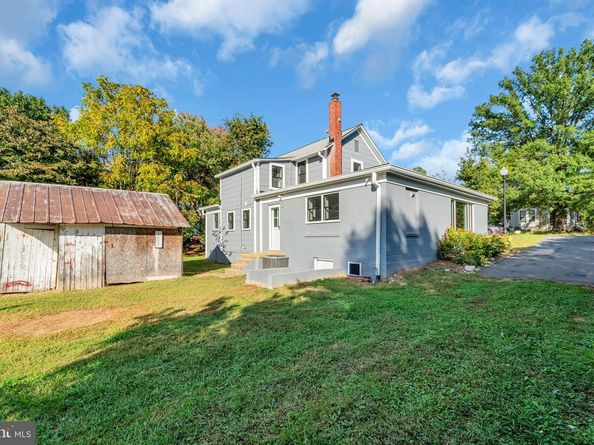 879 Station Street, Herndon VA 20170