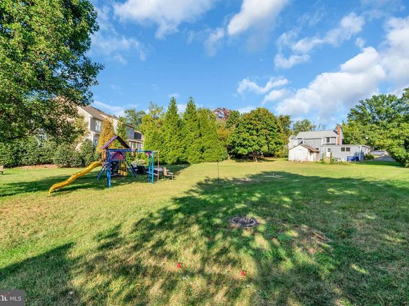879 Station Street, Herndon VA 20170