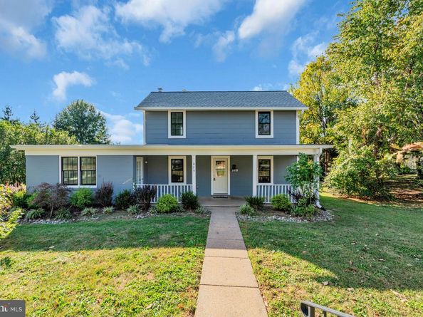 879 Station Street, Herndon VA 20170