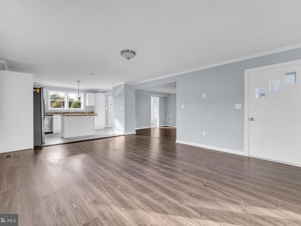 879 Station Street, Herndon VA 20170