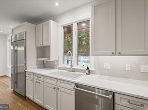 1404 Wynhurst Lane, Vienna VA 22182
