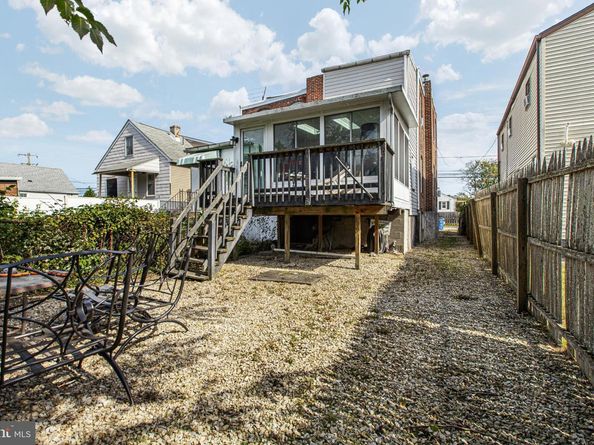 209 Amosland Road, Holmes PA 19043