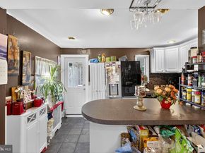 209 Amosland Road, Holmes PA 19043