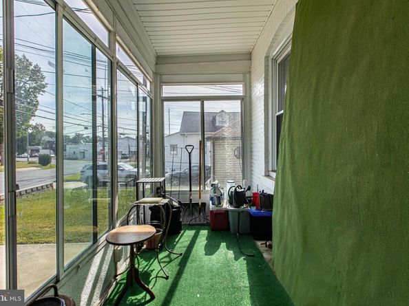 209 Amosland Road, Holmes PA 19043