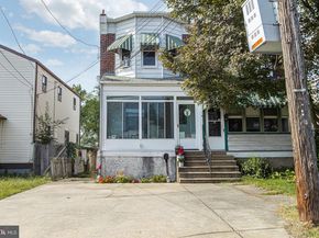 209 Amosland Road, Holmes PA 19043