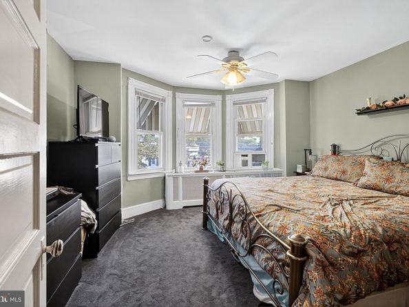 209 Amosland Road, Holmes PA 19043