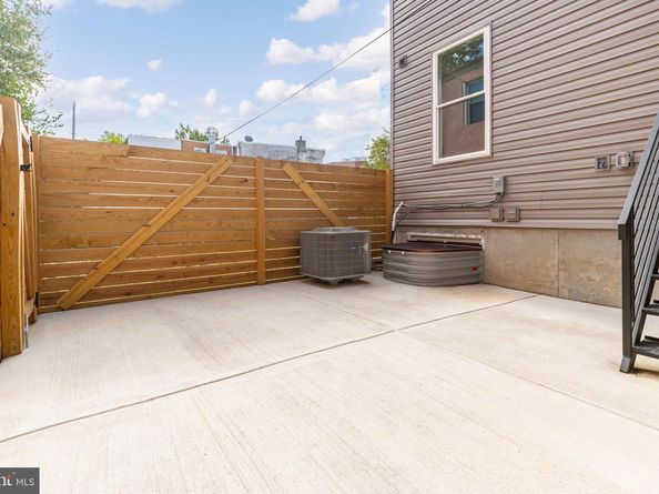 737 N 42nd Street, Philadelphia PA 19104