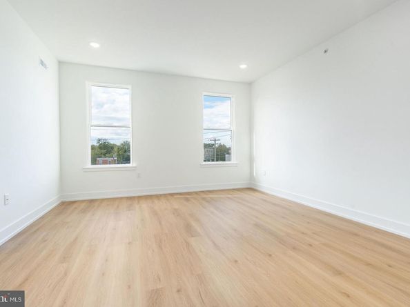 737 N 42nd Street, Philadelphia PA 19104