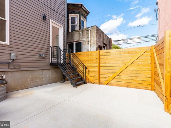 737 N 42nd Street, Philadelphia PA 19104