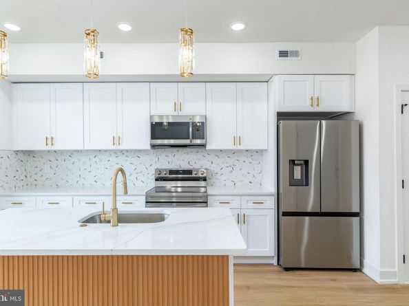 737 N 42nd Street, Philadelphia PA 19104