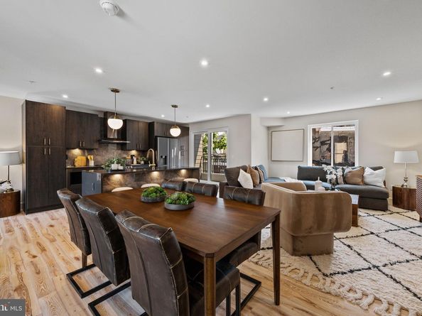 2715 W Flora Street, Philadelphia PA 19121