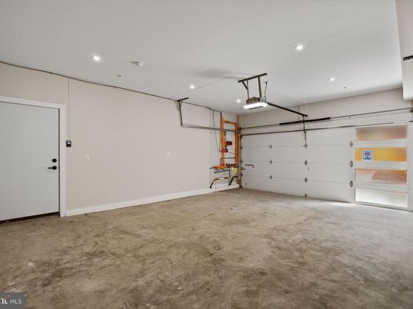 2715 W Flora Street, Philadelphia PA 19121