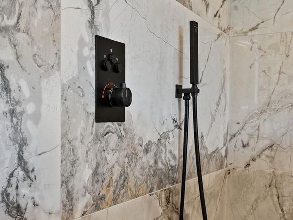 2715 W Flora Street, Philadelphia PA 19121