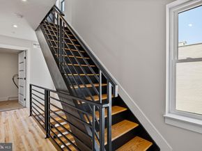 2715 W Flora Street, Philadelphia PA 19121