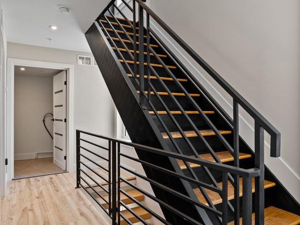 2715 W Flora Street, Philadelphia PA 19121