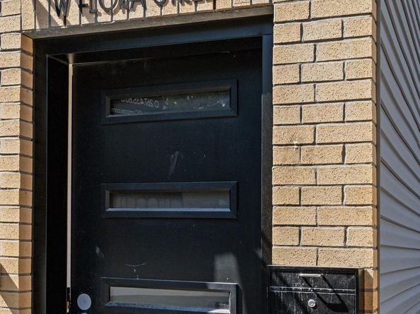 2715 W Flora Street, Philadelphia PA 19121