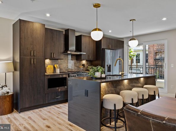 2715 W Flora Street, Philadelphia PA 19121