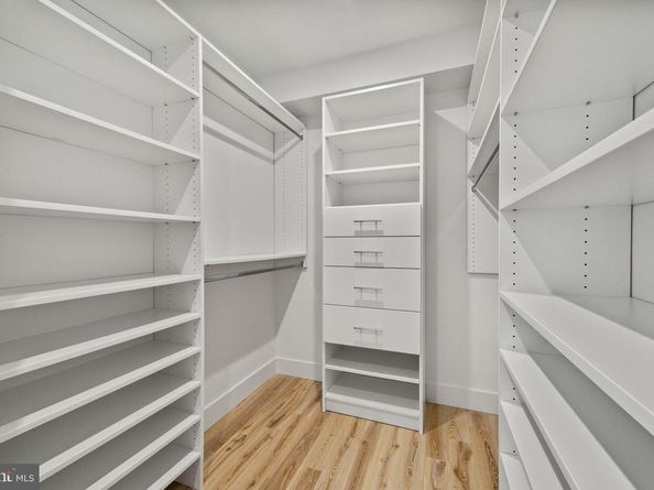 2715 W Flora Street, Philadelphia PA 19121