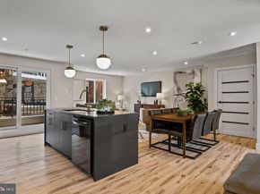 2715 W Flora Street, Philadelphia PA 19121