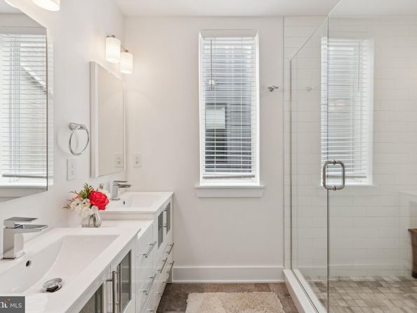 1022 S 2nd Street 2, Philadelphia PA 19147