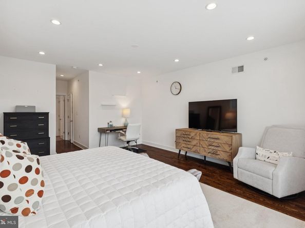 1022 S 2nd Street 2, Philadelphia PA 19147