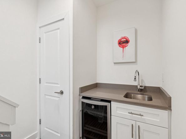 1022 S 2nd Street 2, Philadelphia PA 19147