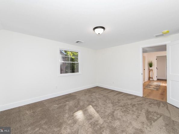 22 Scenic Road, Springfield PA 19064