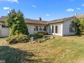 34 Tulip Lane, Levittown PA 19054