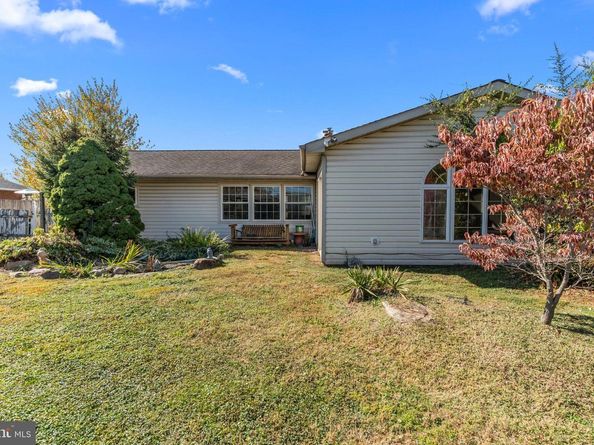 34 Tulip Lane, Levittown PA 19054