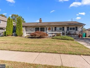 34 Tulip Lane, Levittown PA 19054