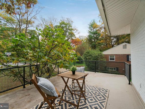 3422 Barger Drive, Falls Church VA 22044