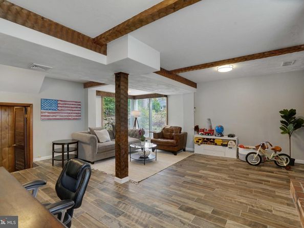 3422 Barger Drive, Falls Church VA 22044