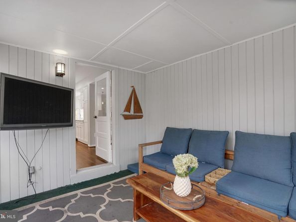 3422 Barger Drive, Falls Church VA 22044