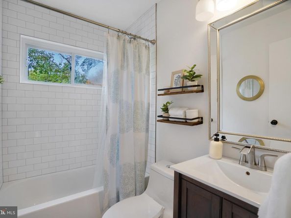 3422 Barger Drive, Falls Church VA 22044