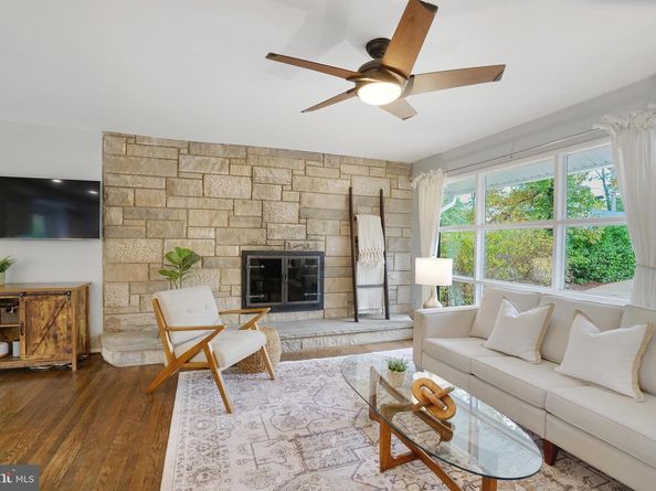 3422 Barger Drive, Falls Church VA 22044