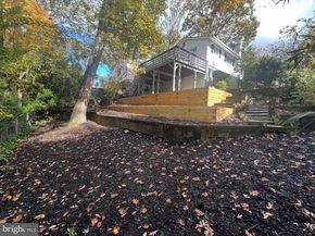 3422 Barger Drive, Falls Church VA 22044