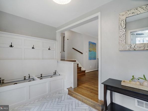 3422 Barger Drive, Falls Church VA 22044