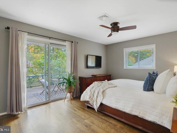 3422 Barger Drive, Falls Church VA 22044