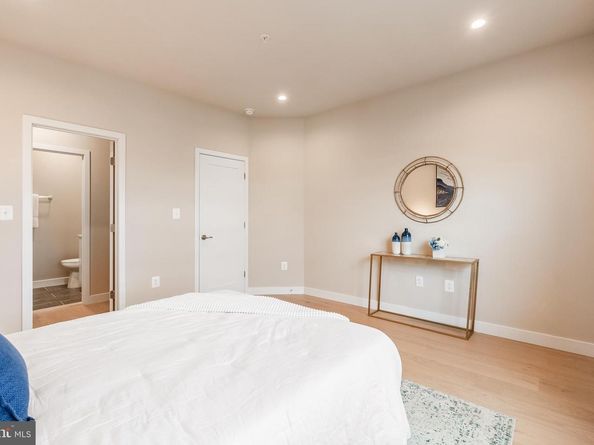 852 Xenia Street SE 2, Washington DC 20032