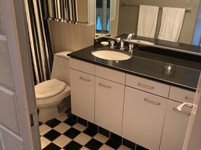 604 S Washington Square 1712, Philadelphia PA 19106