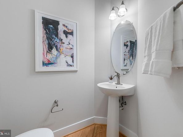 710 Diamond Avenue, Alexandria VA 22301