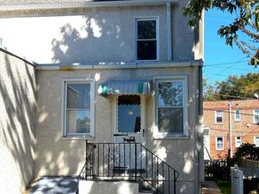 241 Fairview Road, Crum Lynne PA 19022